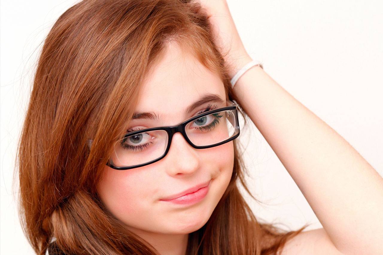glasses american teen frown